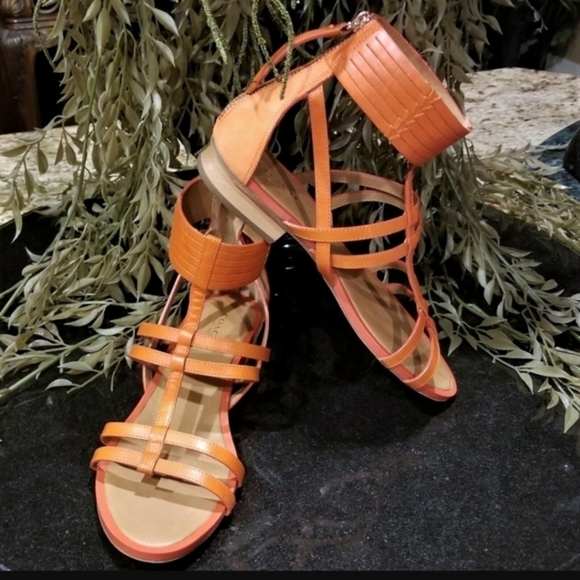 COACH Nillie Gladiator sandals - Picture 2 of 4